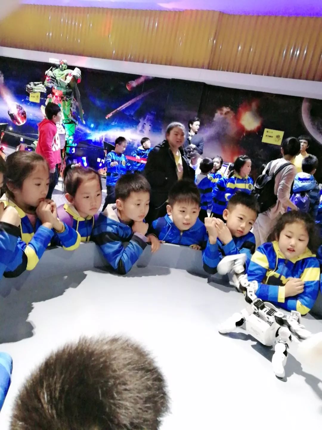 新澳2025天天正版資料大全074期 01-10-19-36-37-43U：25,新澳2025天天正版資料大全解析，探索數(shù)字世界的奧秘與魅力